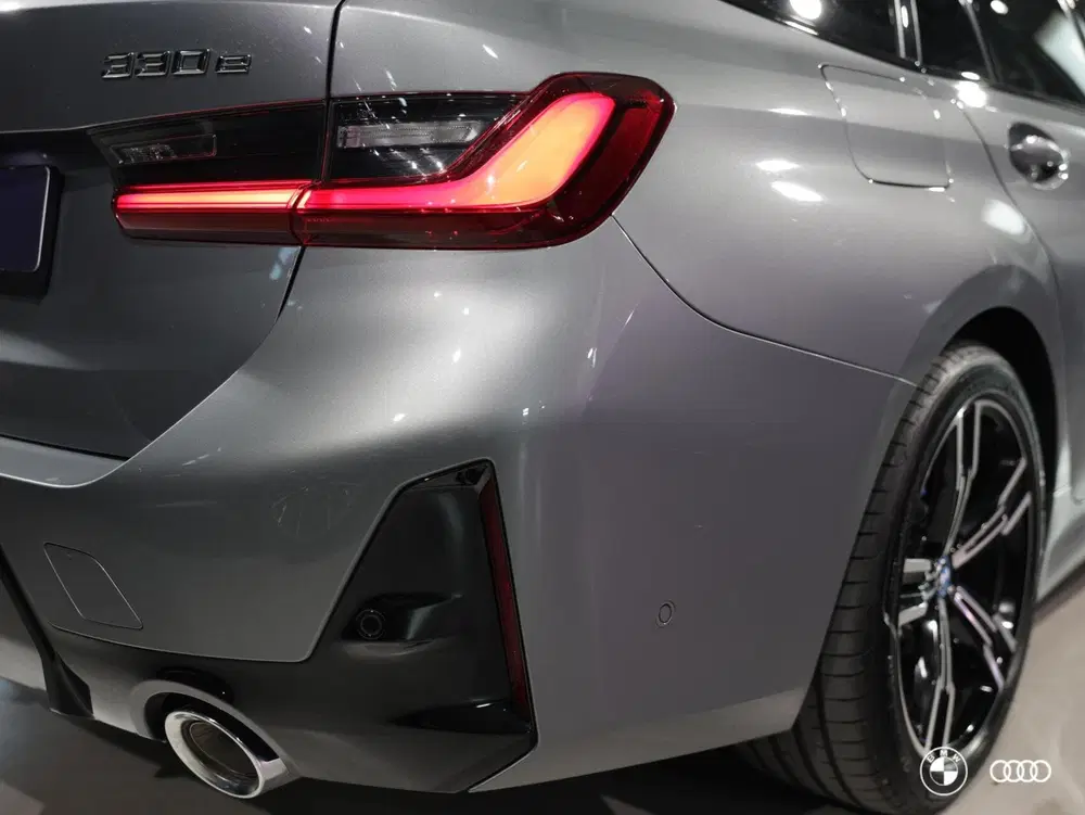 BMW 3-serie M SPORT uit 2022, foto 13