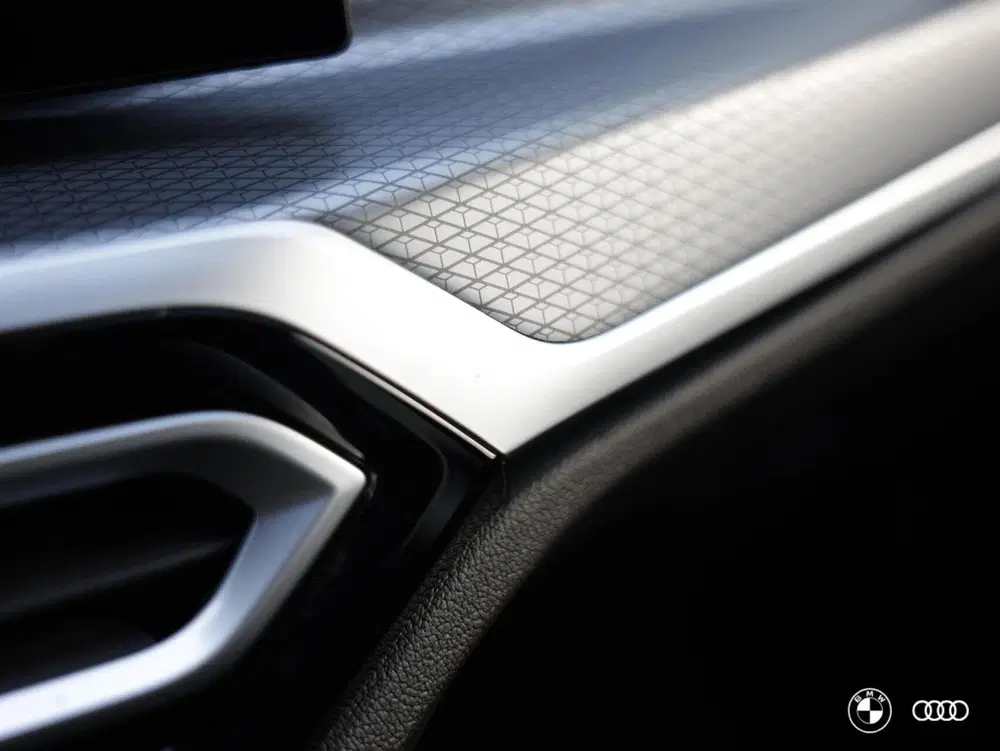 BMW 3-serie M SPORT uit 2022, foto 8