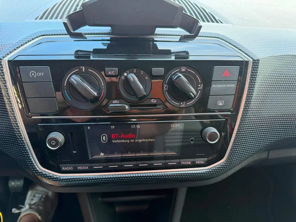 Volkswagen UP! 1.0 BMT take up!, Airco, Bluetooth Dealer oh uit 2019, foto 19