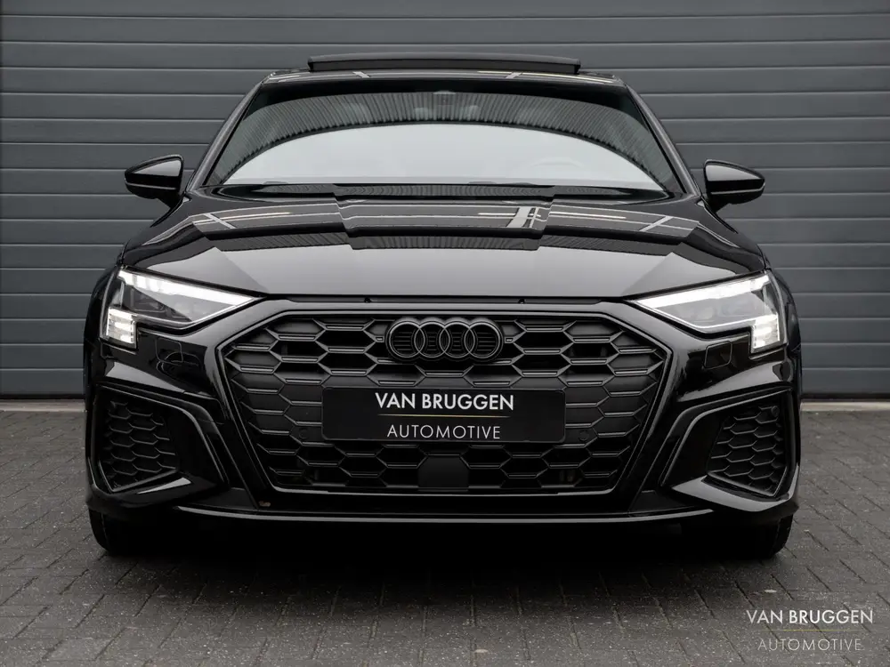 Audi A3 45 TFSI e S-Line Pano RS-Stoelen Sfeer BTW uit 2023, foto 5