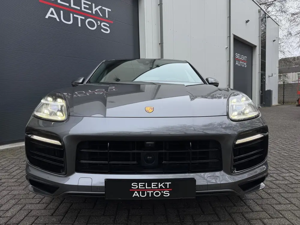 Porsche Cayenne Cayenne Coupé 3.0 E-Hybrid NAP Pano/Luchtvering/360 uit 2020, foto 2