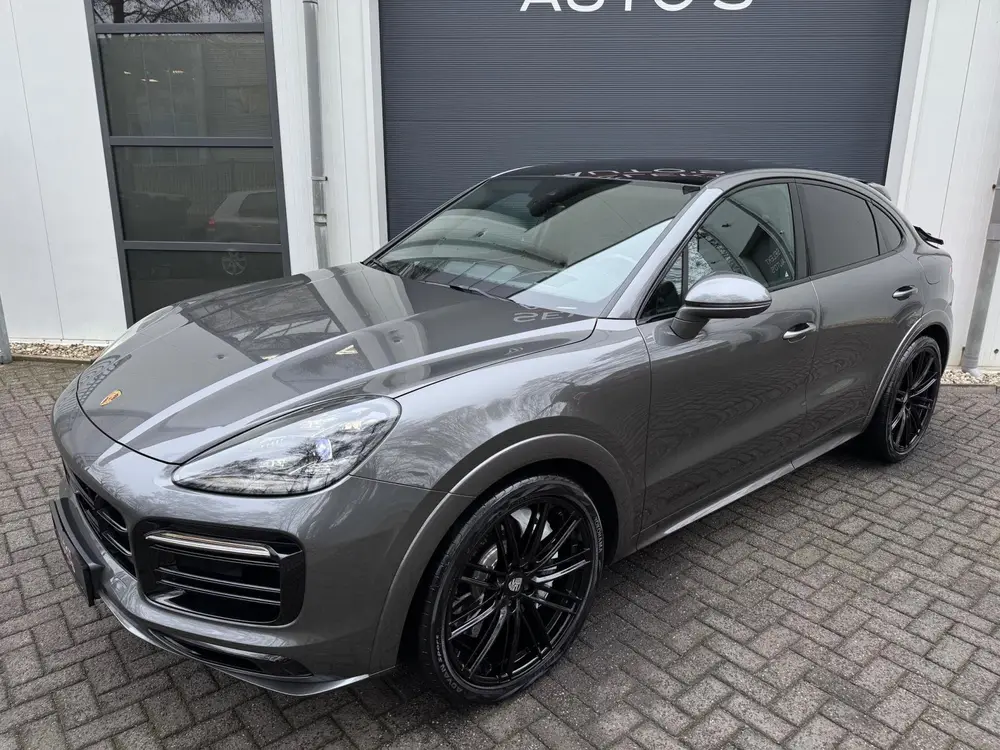 Porsche Cayenne Cayenne Coupé 3.0 E-Hybrid NAP Pano/Luchtvering/360 uit 2020, foto 3