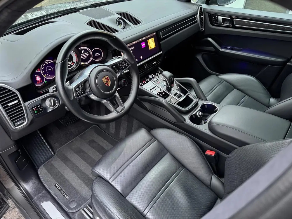 Porsche Cayenne Cayenne Coupé 3.0 E-Hybrid NAP Pano/Luchtvering/360 uit 2020, foto 6