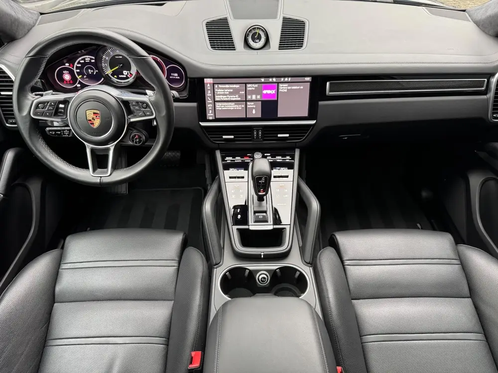 Porsche Cayenne Cayenne Coupé 3.0 E-Hybrid NAP Pano/Luchtvering/360 uit 2020, foto 9