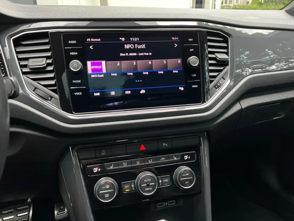 Volkswagen T-Roc 2.0 TSI 4-Motion 3x R-Line DSG Virtual/Pano uit 2019, foto 12