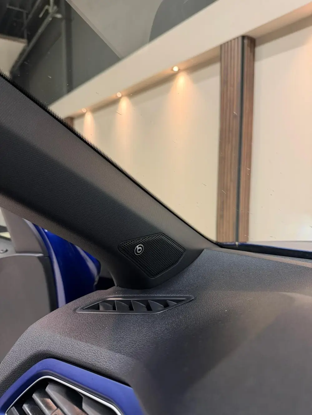 Volkswagen T-Roc 2.0 TSI 4Motion R Pano|Akra|Beats|Camera|Vo uit 2020, foto 17