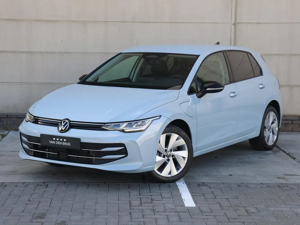 Volkswagen Golf 1.5 eHybrid Life Edition 204pk DSG | Navigat uit 2025, foto 10