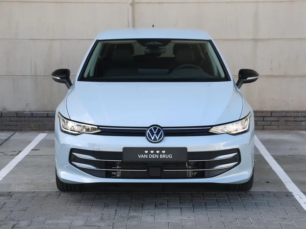 Volkswagen Golf 1.5 eHybrid Life Edition 204pk DSG | Navigat uit 2025, foto 4