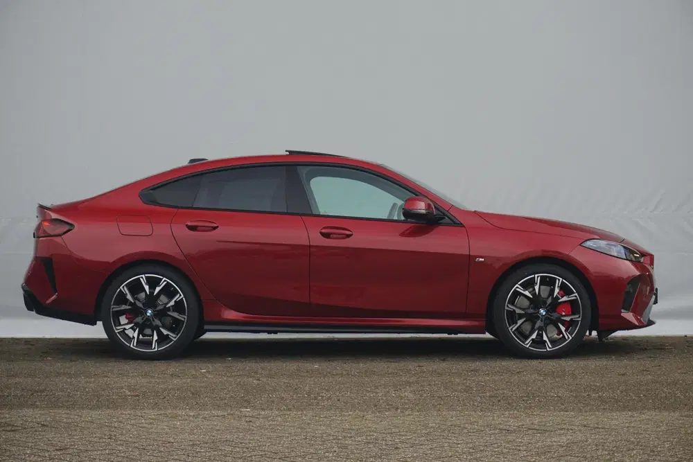 BMW 2-serie Gran Coupé 220 M Sportpakket Pro 19'' uit 2025, foto 4