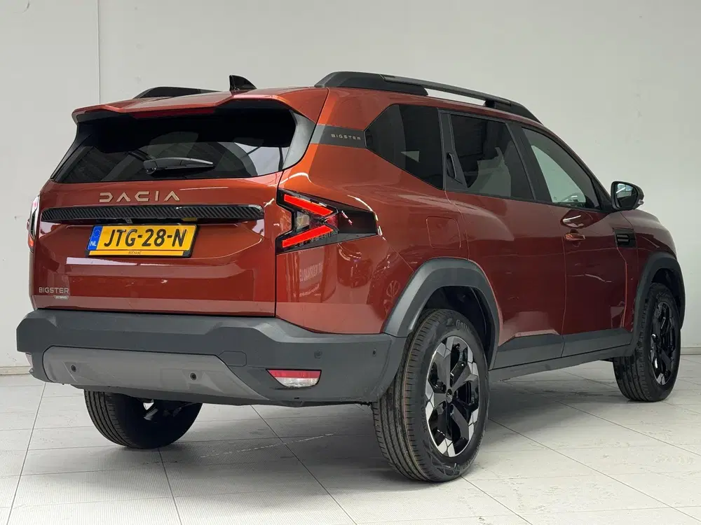 Dacia Bigster 1.8 Hybrid 155 Extreme uit 2026, foto 2