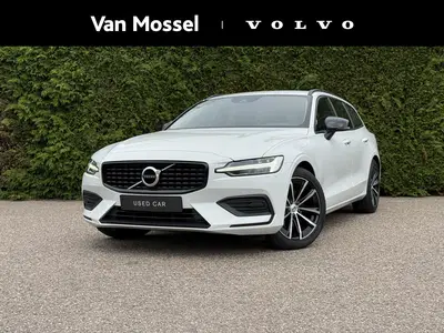 Volvo V60 B3 Momentum Advantage uit 2021