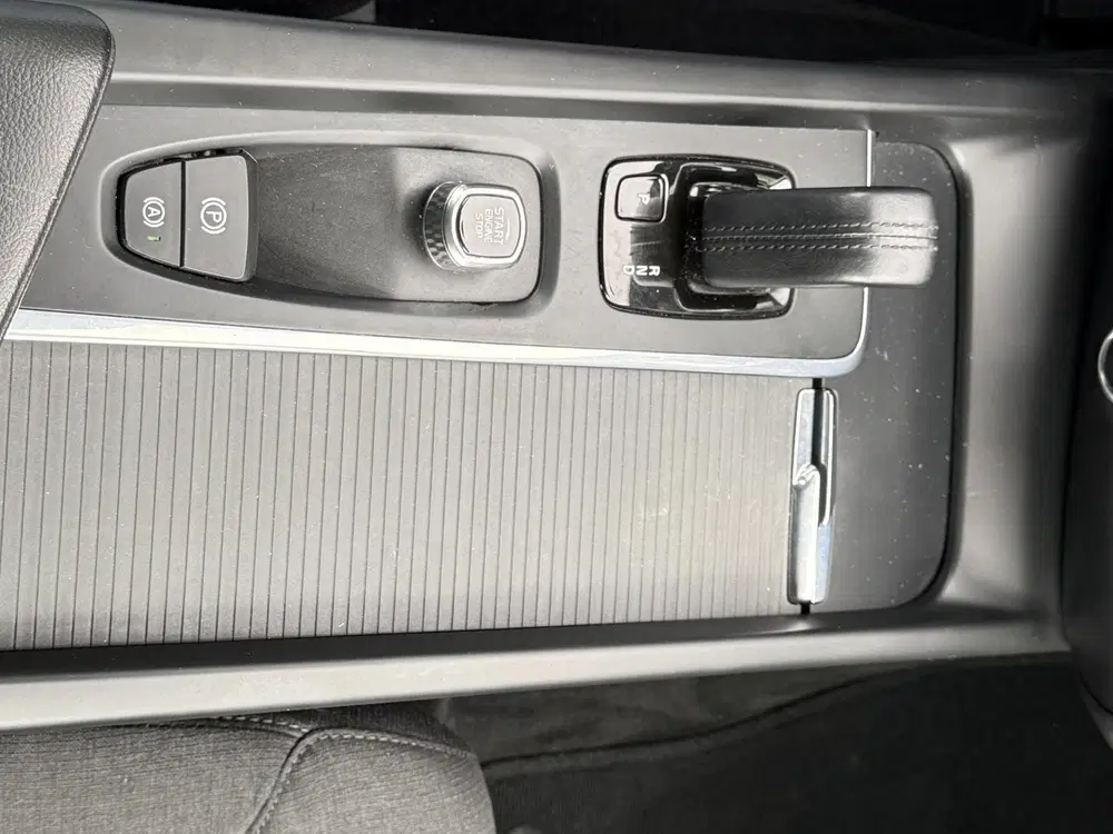 Volvo V60 B3 Momentum Advantage uit 2021, foto 17