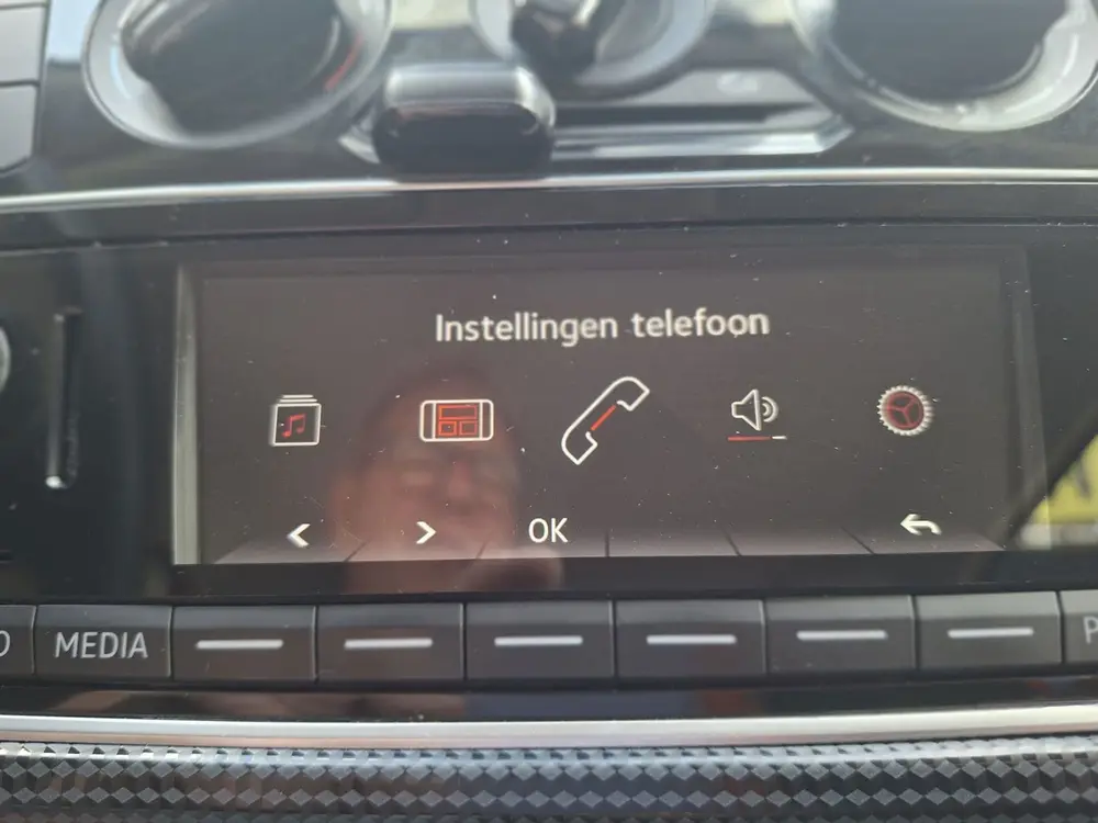 Volkswagen Up! 1.0 BMT take up!, Airco, Bluetooth Dealer oh. uit 2019, foto 20