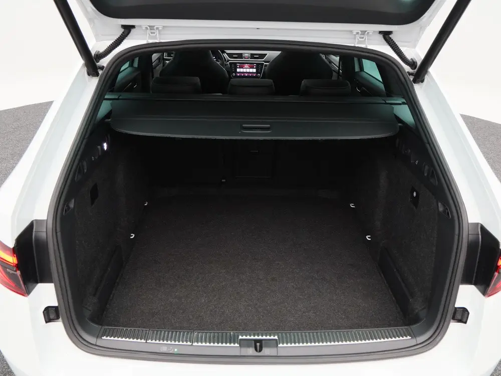 Skoda Superb 1.5 TSi ACT 150 Pk Automaat Sportline Bus uit 2019, foto 17