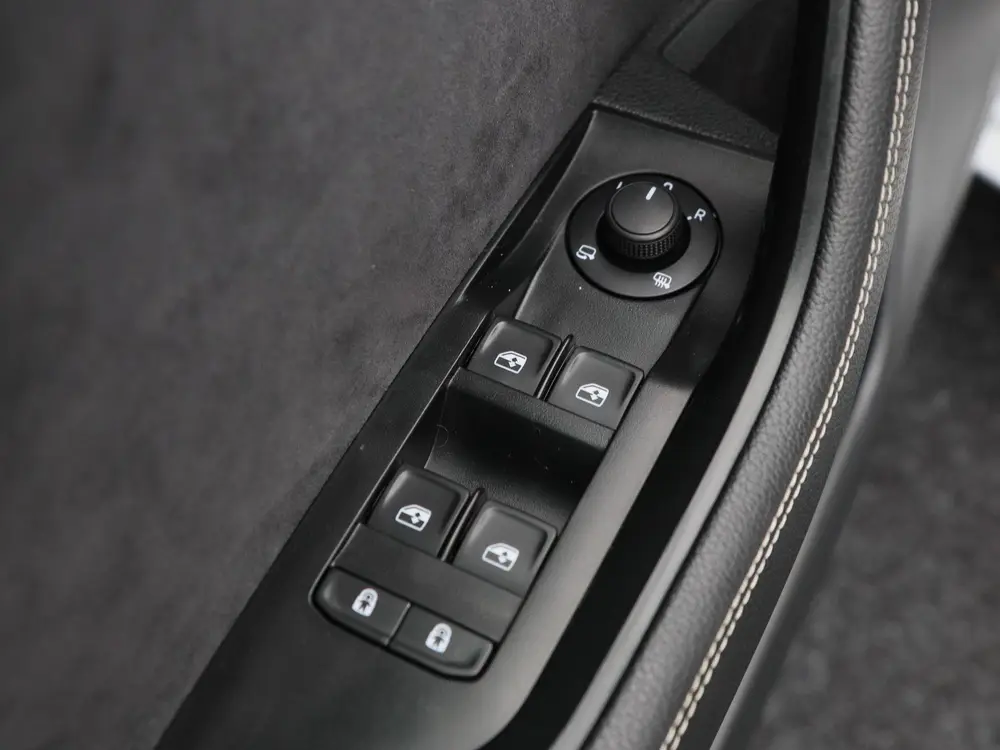 Skoda Superb 1.5 TSi ACT 150 Pk Automaat Sportline Bus uit 2019, foto 20