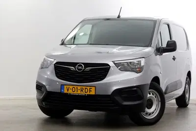Opel Combo L2H1 Edition 50 kWh Snellader SOH 98 uit 2023