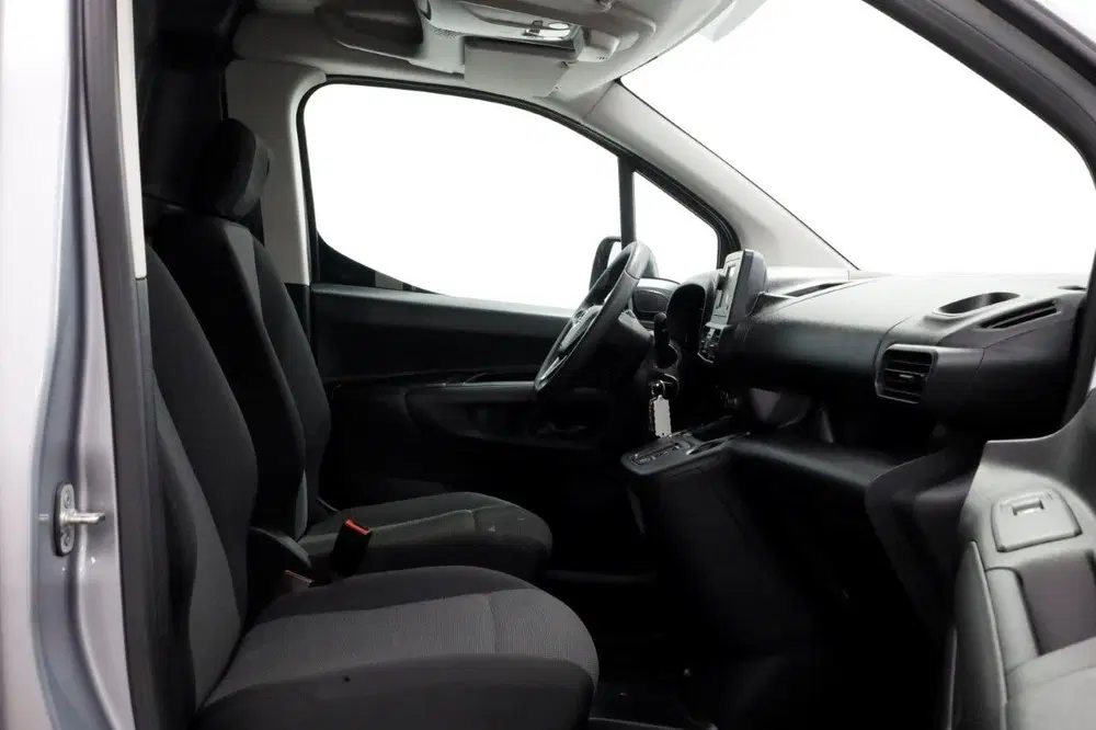 Opel Combo L2H1 Edition 50 kWh Snellader SOH 98 uit 2023, foto 3