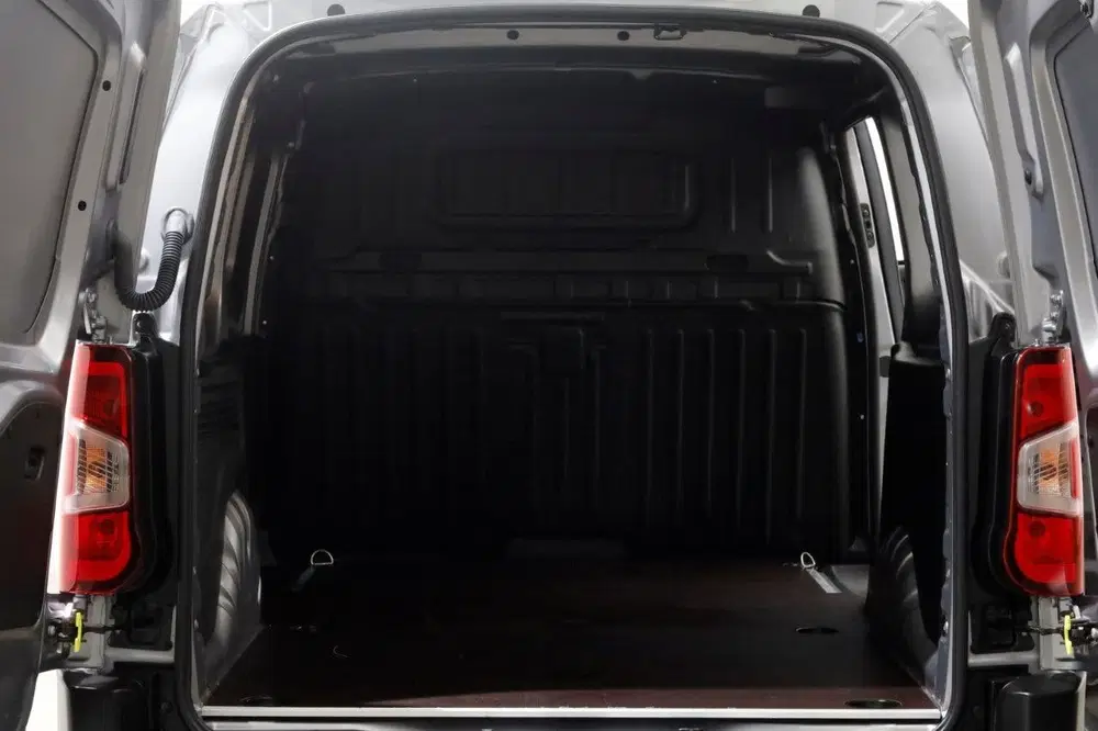 Opel Combo L2H1 Edition 50 kWh Snellader SOH 98 uit 2023, foto 5