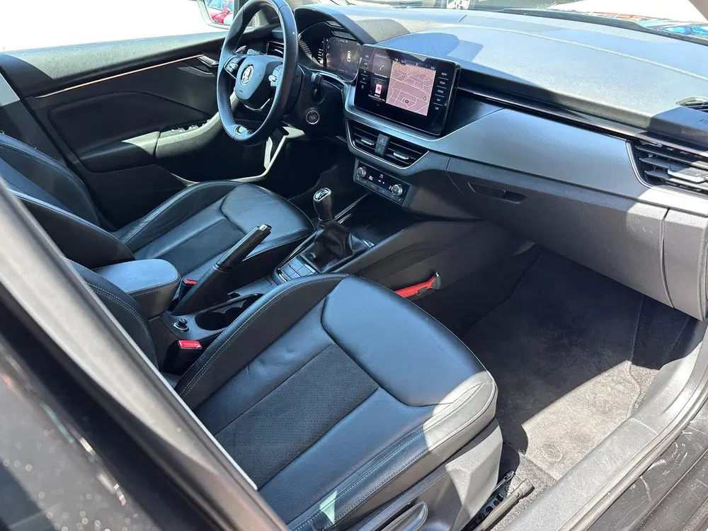 Skoda Kamiq 1.0 TSI Business Edition uit 2022, foto 20