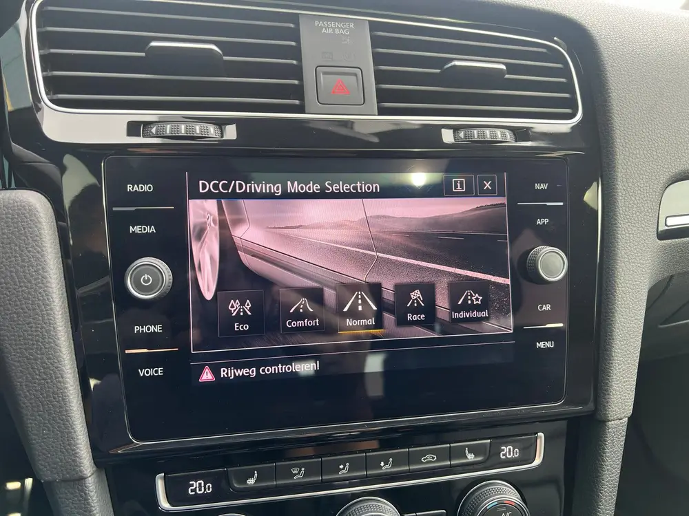 Volkswagen Golf VII Golf R 2.0 TSI 300PK 4MOTION Pano|Dynaudio|Leder uit 2019, foto 18