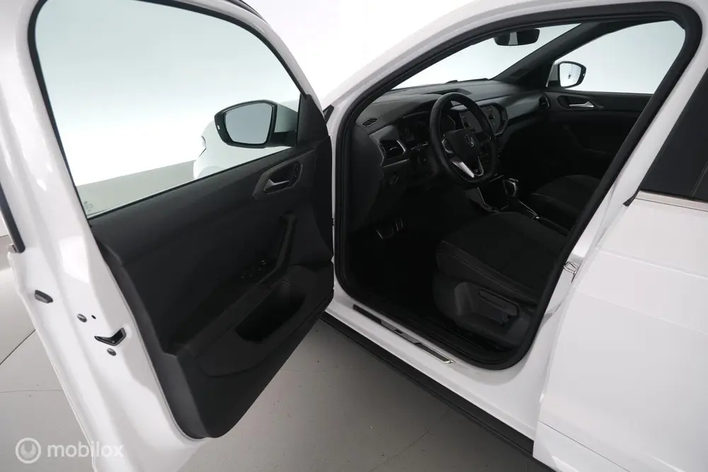 Volkswagen T-Cross 1.0 TSI DSG7 R-Line NL-auto|led|nav|cam|k uit 2022, foto 8