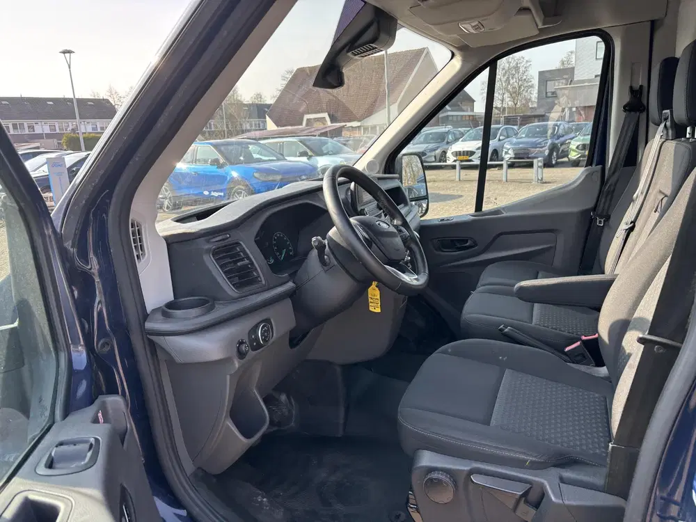 Ford Transit 350 2.0 TDCI L2H2 Trend uit 2024, foto 12