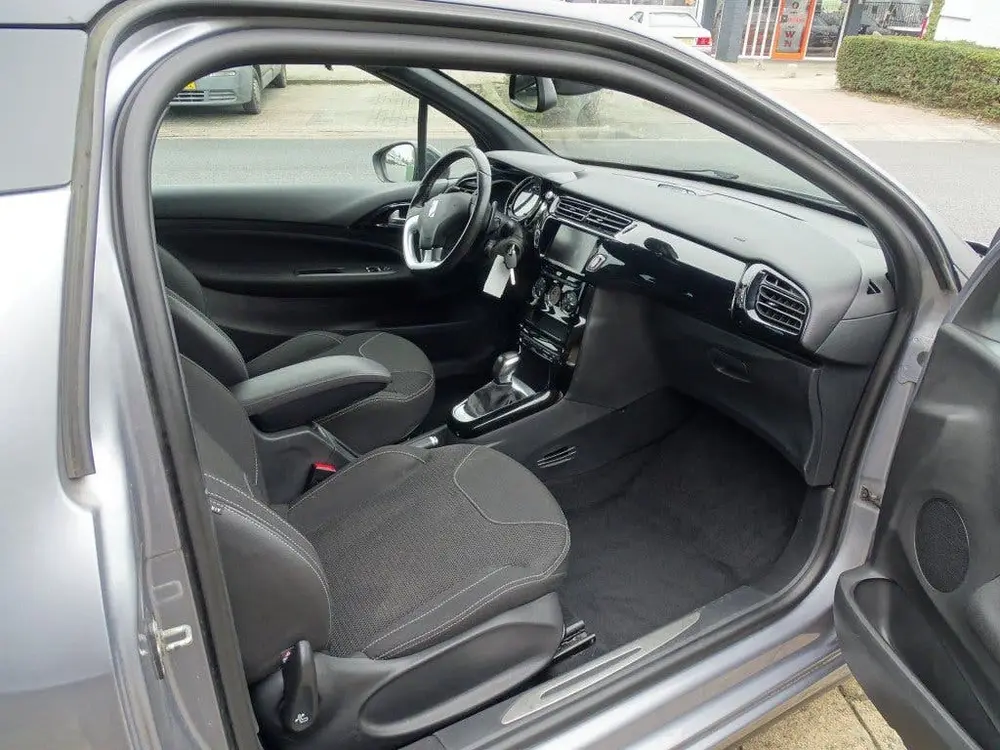 DS Automobiles 3 Ds DS 3 1.2 PT CON. CHIC-Clima-Navi-Led-Blth-Pdc-Came-Trkh uit 2019, foto 9
