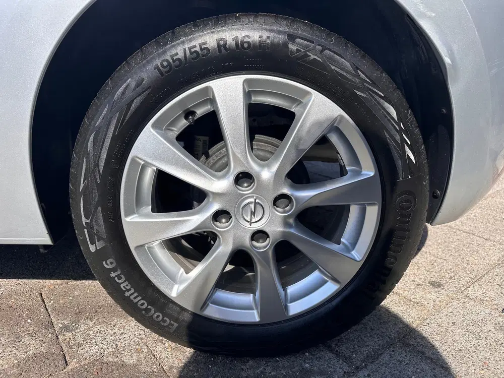 Opel Corsa 1.2i Edition uit 2023, foto 8