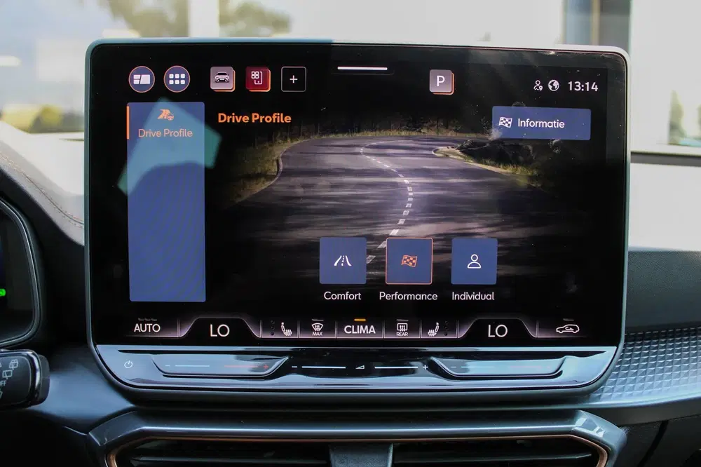 Cupra Leon 1.5 eTSI Business Edition NAVI CAMERA SFEE uit 2025, foto 11