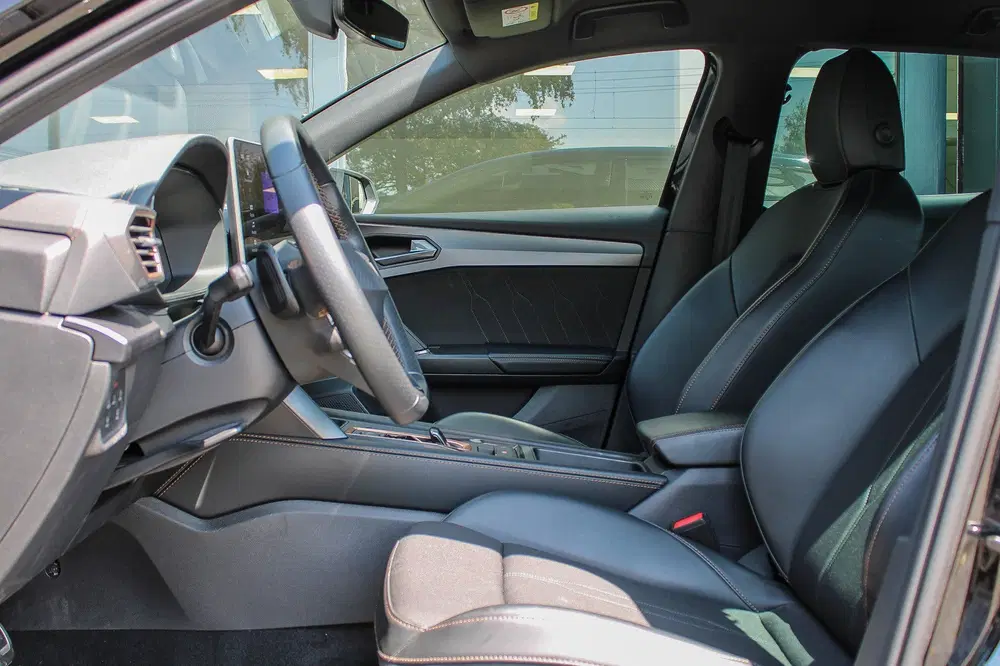 Cupra Leon 1.5 eTSI Business Edition NAVI CAMERA SFEE uit 2025, foto 18