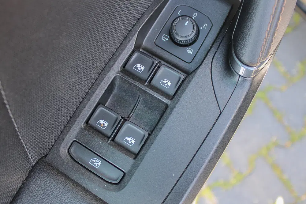 Cupra Leon 1.5 eTSI Business Edition NAVI CAMERA SFEE uit 2025, foto 20