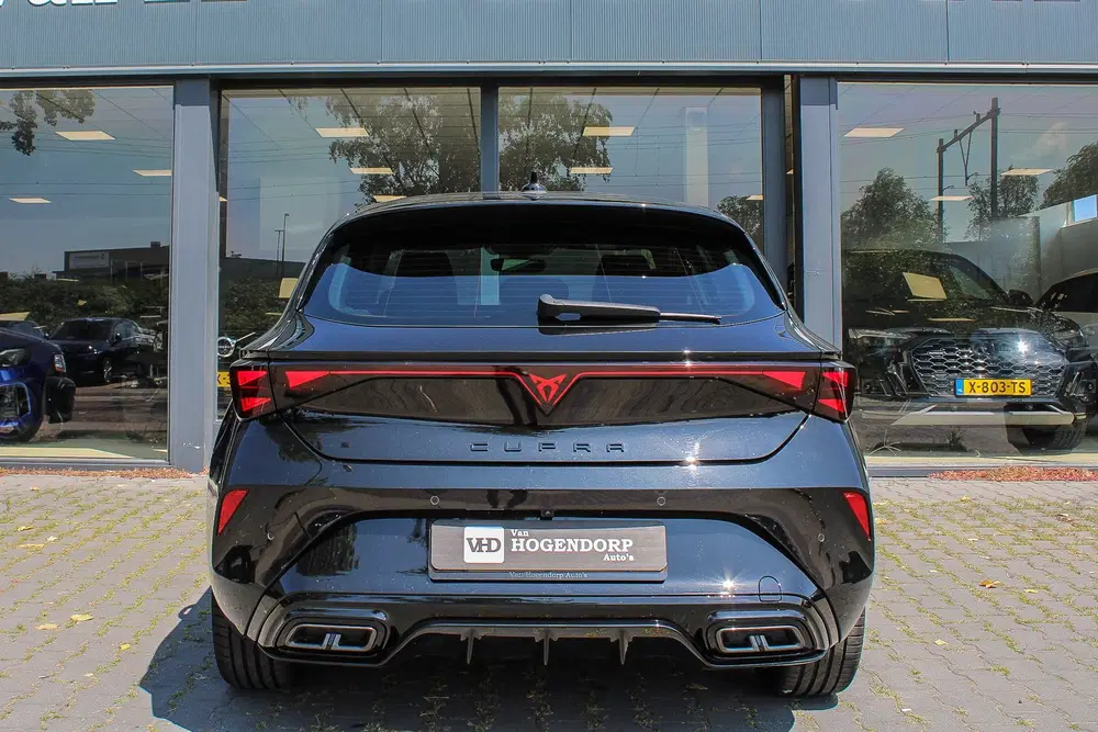 Cupra Leon 1.5 eTSI Business Edition NAVI CAMERA SFEE uit 2025, foto 6