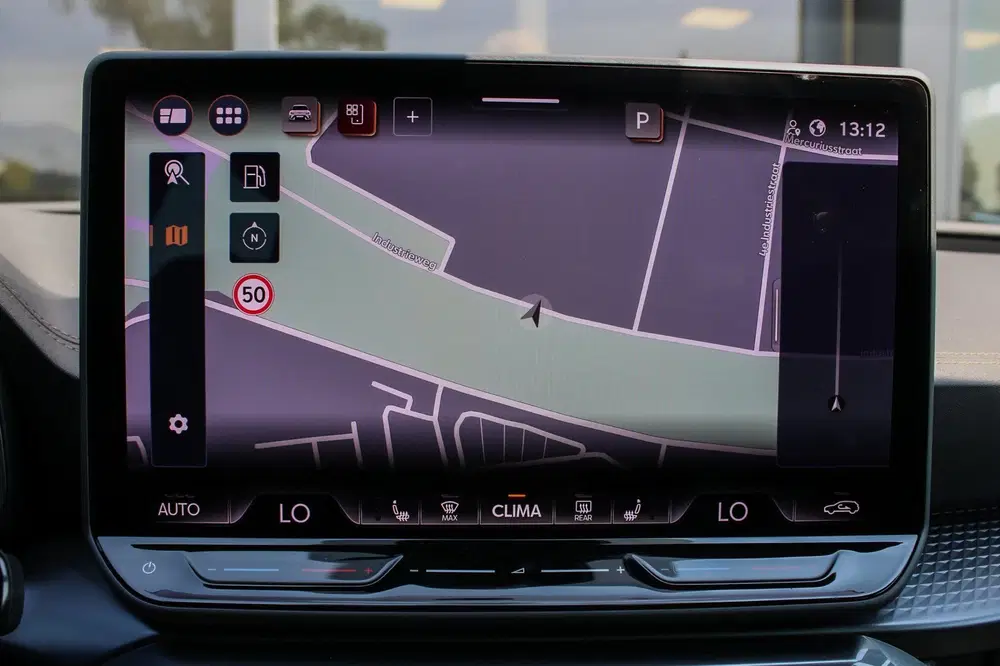 Cupra Leon 1.5 eTSI Business Edition NAVI CAMERA SFEE uit 2025, foto 9