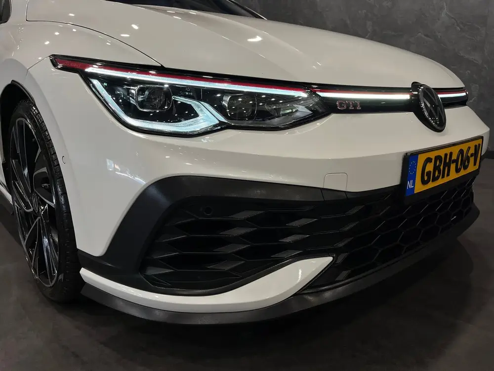 Volkswagen GOLF 2.0 TSI GTI CLUBSPORT 300PK PANO IQ LIGHT HU uit 2021, foto 17