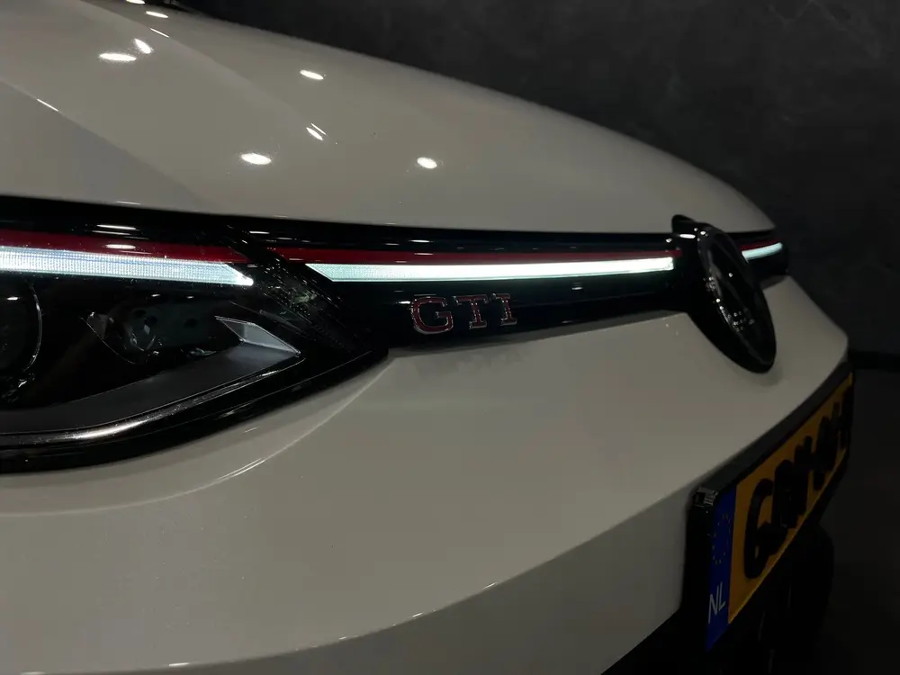 Volkswagen GOLF 2.0 TSI GTI CLUBSPORT 300PK PANO IQ LIGHT HU uit 2021, foto 18