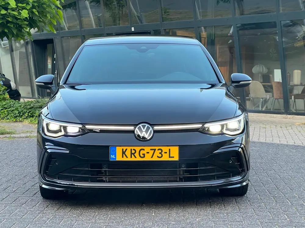 Volkswagen Golf 8 1.5 eTSI R-Line PANO LED DSG-7 BOM VOLL! uit 2024, foto 3