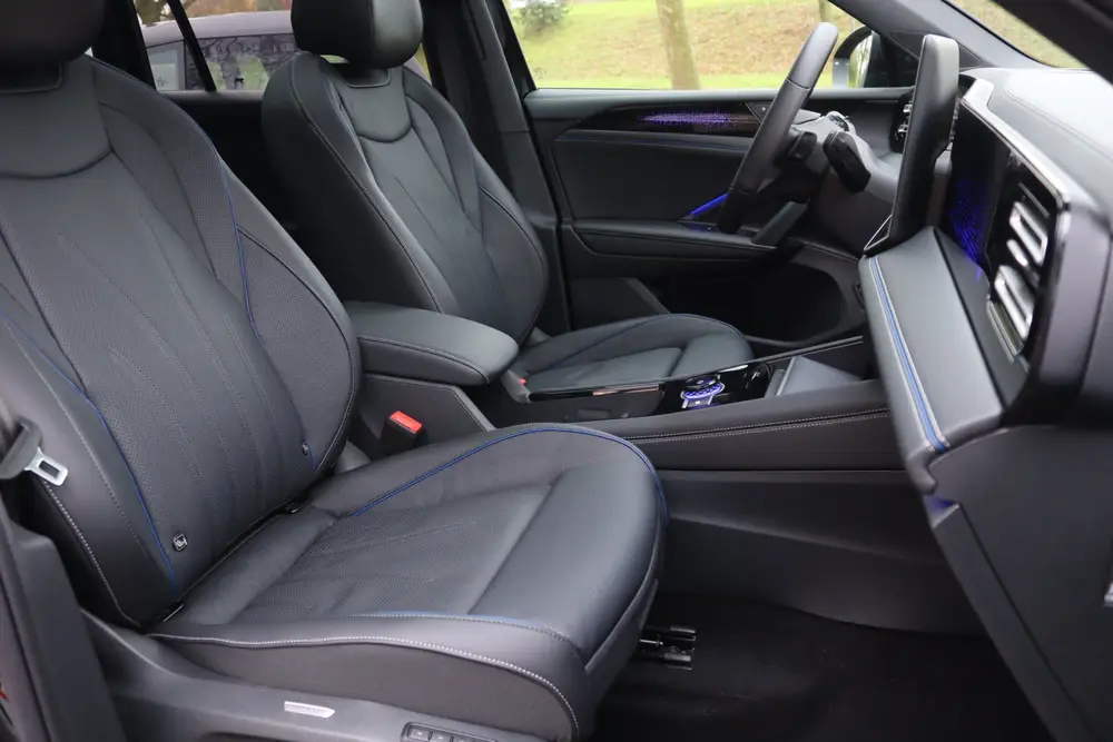 Volkswagen Tiguan 1.5 eHybrid 272pk R-Line Black Style Pano/ uit 2025, foto 11