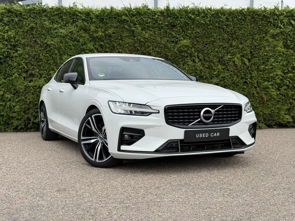 Volvo S60 B3 R-Design uit 2021, foto 7