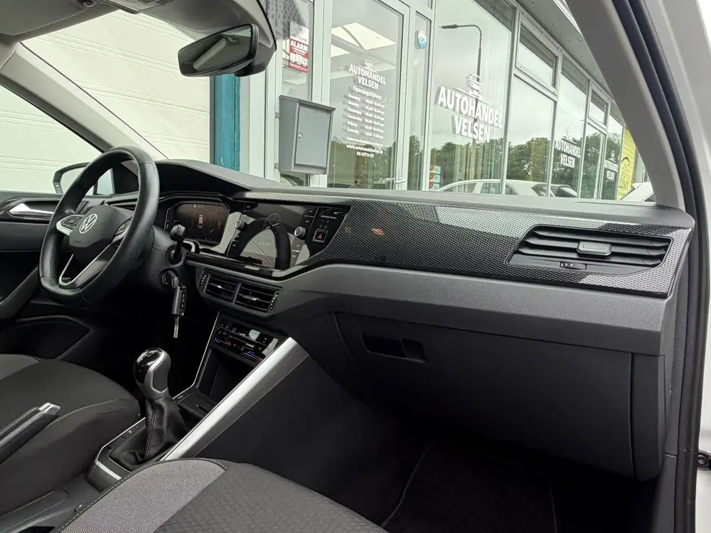 Volkswagen Polo 1.0 TSI Life Business Apple carplay Nap uit 2022, foto 18