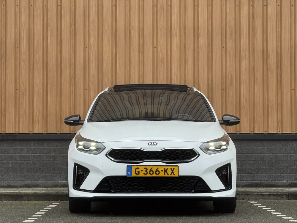 Kia Ceed 1.0 T-GDi GT-Line uit 2019, foto 2