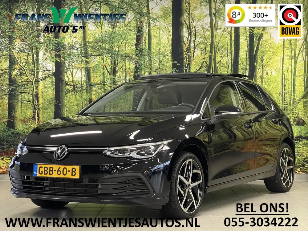 Volkswagen Golf 1.5 eTSI Life Business | Panoramadak | Apple uit 2023