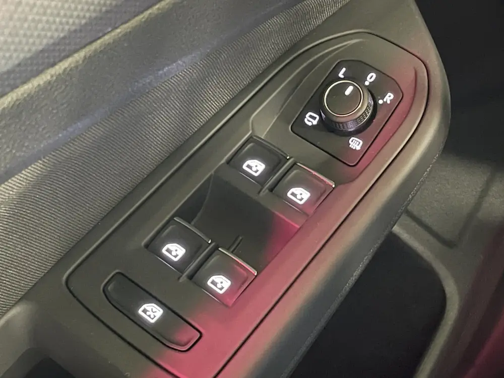 Volkswagen Golf 1.5 eTSI Life Business | Panoramadak | Apple uit 2023, foto 19