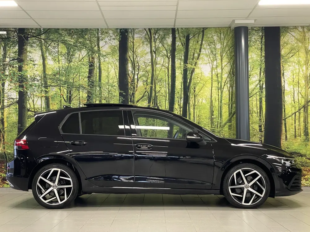 Volkswagen Golf 1.5 eTSI Life Business | Panoramadak | Apple uit 2023, foto 4