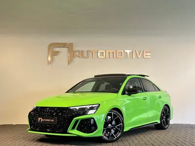 Audi RS3 2.5 TFSI quattro Pano uit 2024