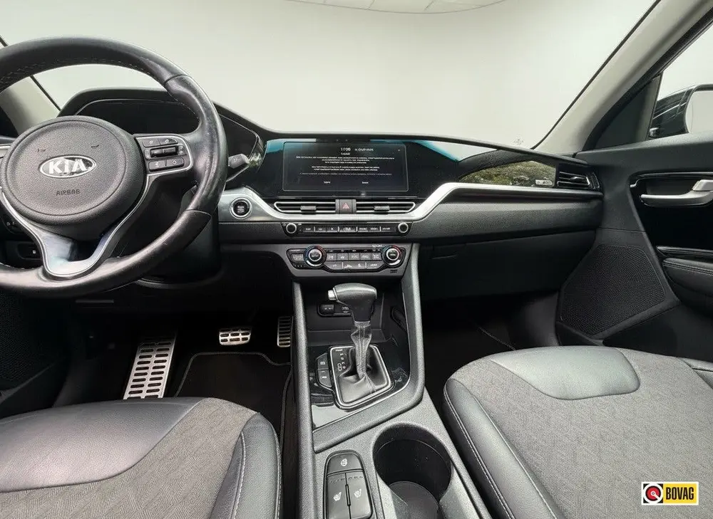 Kia Niro 1.6 GDi Hybrid DynamicPlusLine PANORAMADAK STOELVW uit 2019, foto 16