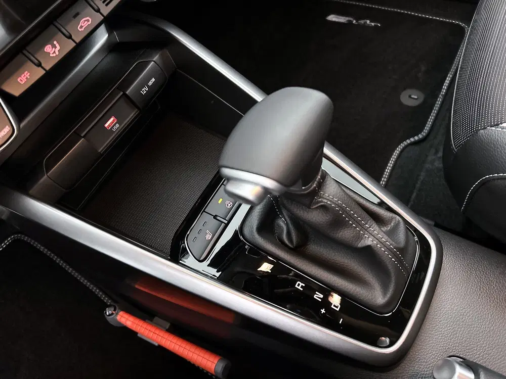Kia Stonic 1.0 T-GDi MHEV GT-Line Stoelverwarming uit 2025, foto 14