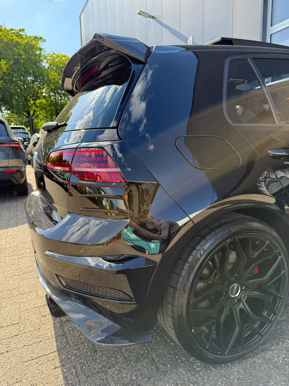 Volkswagen Golf 2.0 TSI 245pk 7-DSG 2020 Zwart uit 2020, foto 18