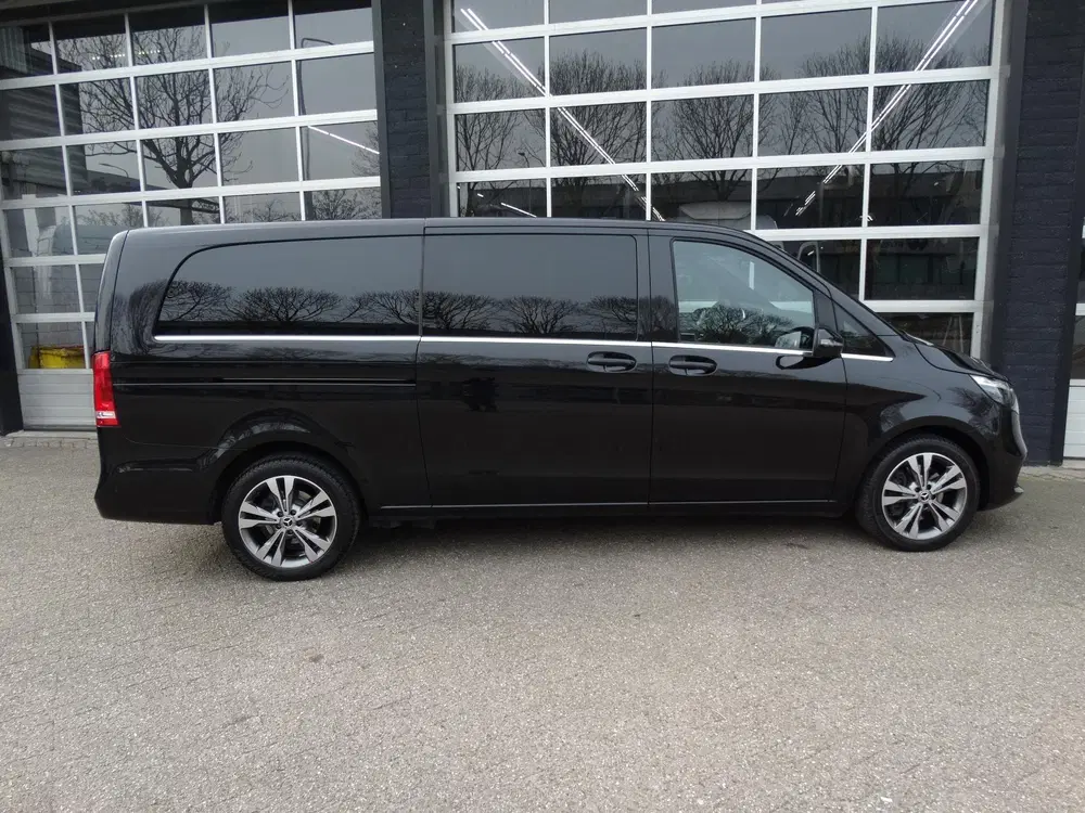 Mercedes-Benz V-Klasse 300d Extra Lang DC uit 2023, foto 12