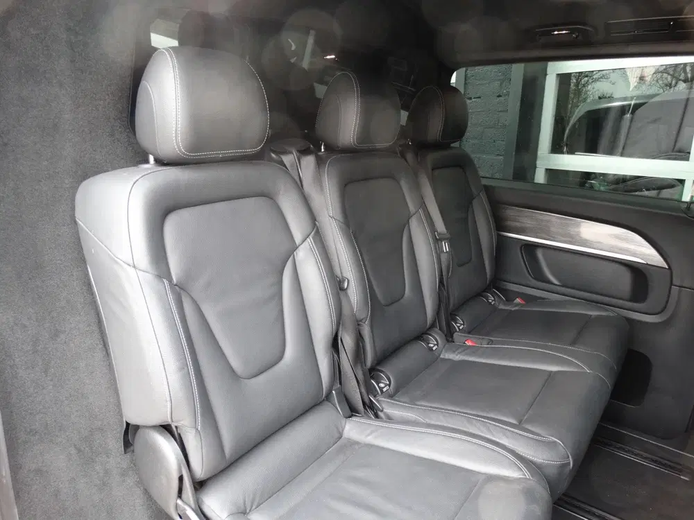 Mercedes-Benz V-Klasse 300d Extra Lang DC uit 2023, foto 19