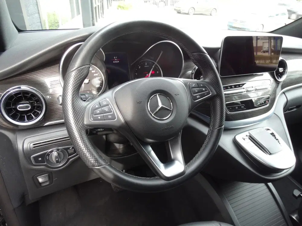 Mercedes-Benz V-Klasse 300d Extra Lang DC uit 2023, foto 7